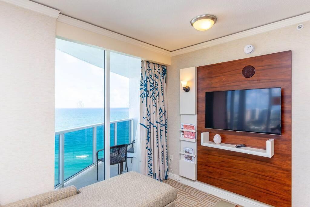 Luxury Trump International Ocean View 1100Sf 1 Bd 1Bth Apartment Miami Beach Exterior photo