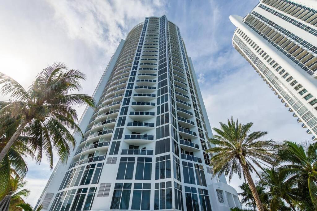 Luxury Trump International Ocean View 1100Sf 1 Bd 1Bth Apartment Miami Beach Exterior photo