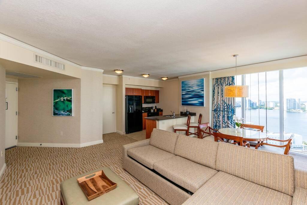 Luxury Trump International Ocean View 1100Sf 1 Bd 1Bth Apartment Miami Beach Exterior photo